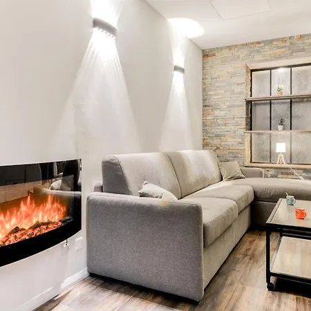 公寓 Cote Palais Avec Climatisation - Fibre & Netflix - Spacieux En Rez-de-chaussee