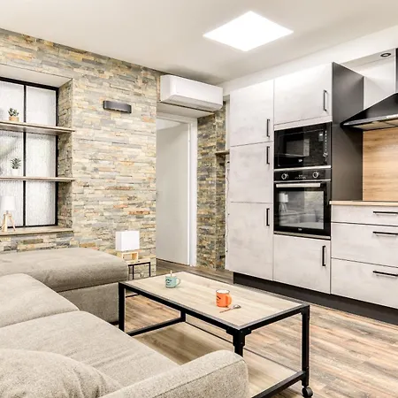 Cote Palais Avec Climatisation - Fibre & Netflix - Spacieux En Rez-de-chaussee Διαμέρισμα Καρκασόν