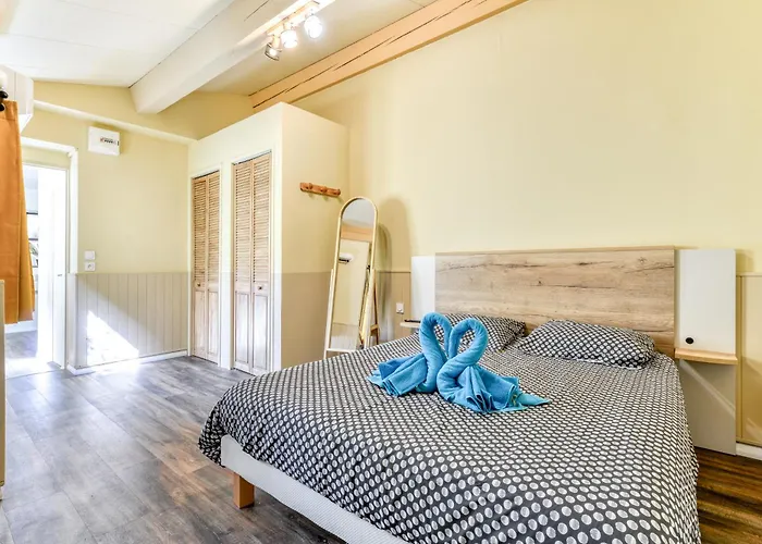 Cote Palais Avec Climatisation - Fibre & Netflix - Spacieux En Rez-de-chaussee קרקסון